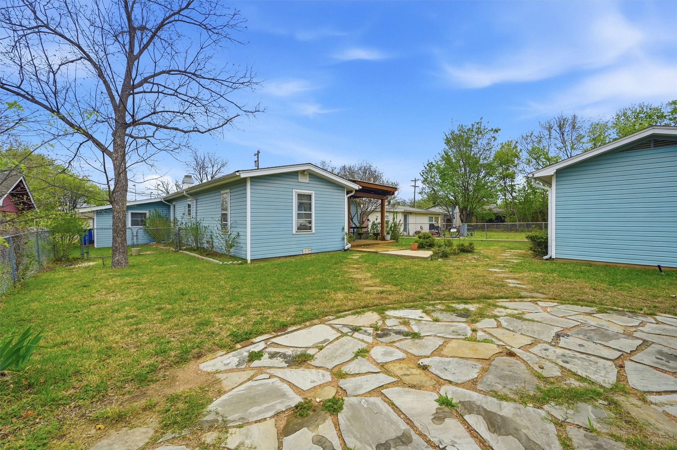 704 Abney Street Whitesboro TX 76273