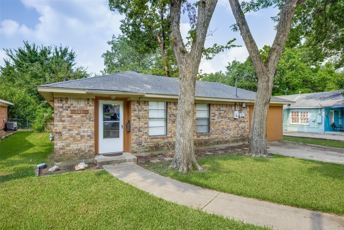 303 Lawrence Avenue Terrell TX 75160