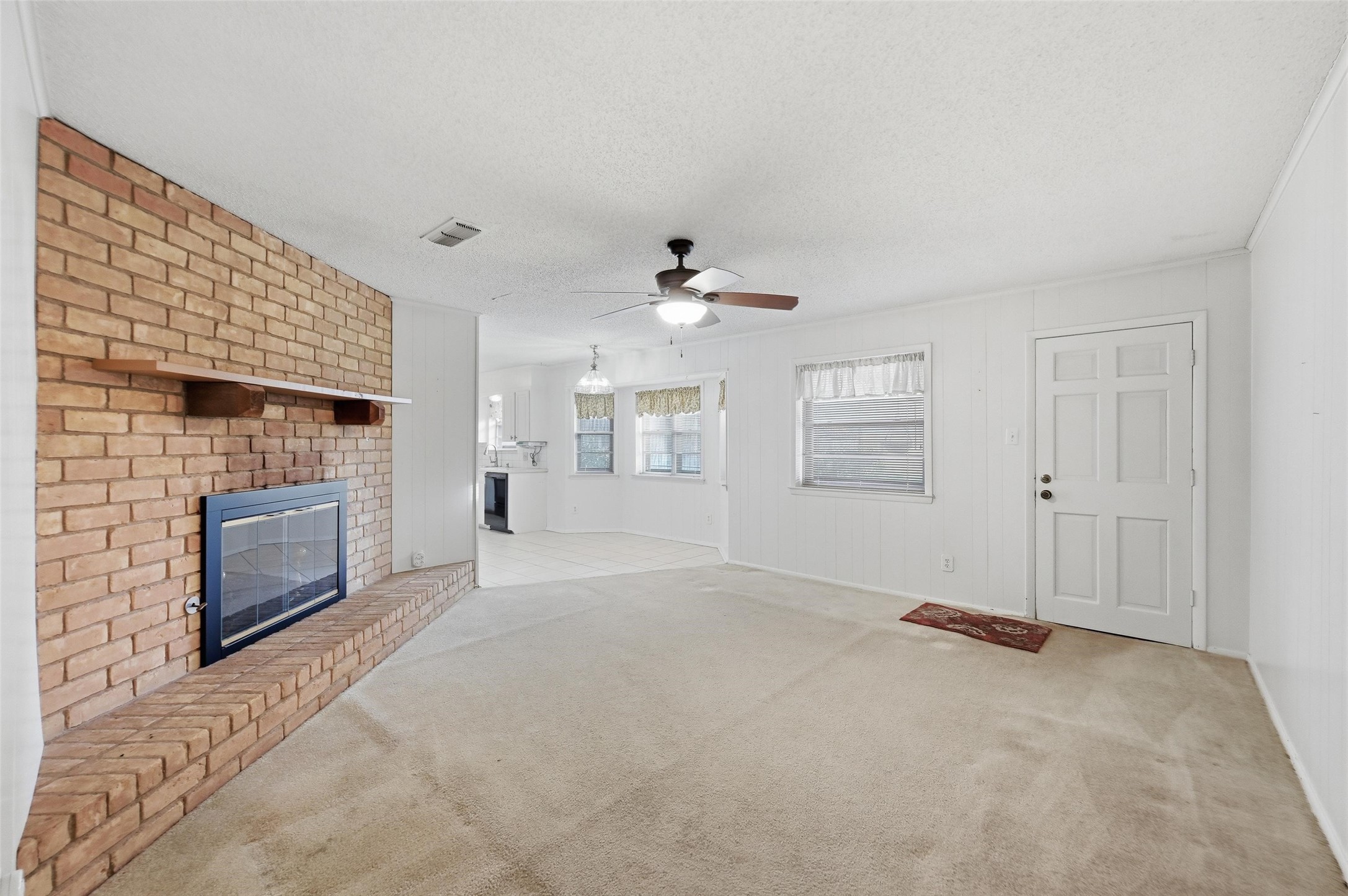 2903 Ashbury Drive Arlington TX 76015