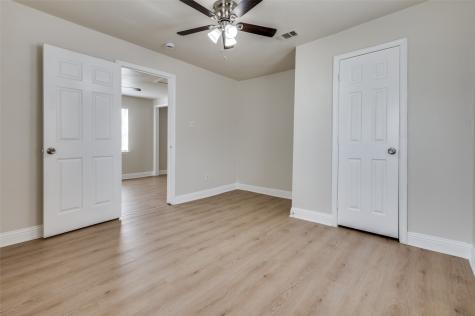 2415 Bethurum Avenue Dallas TX 75215