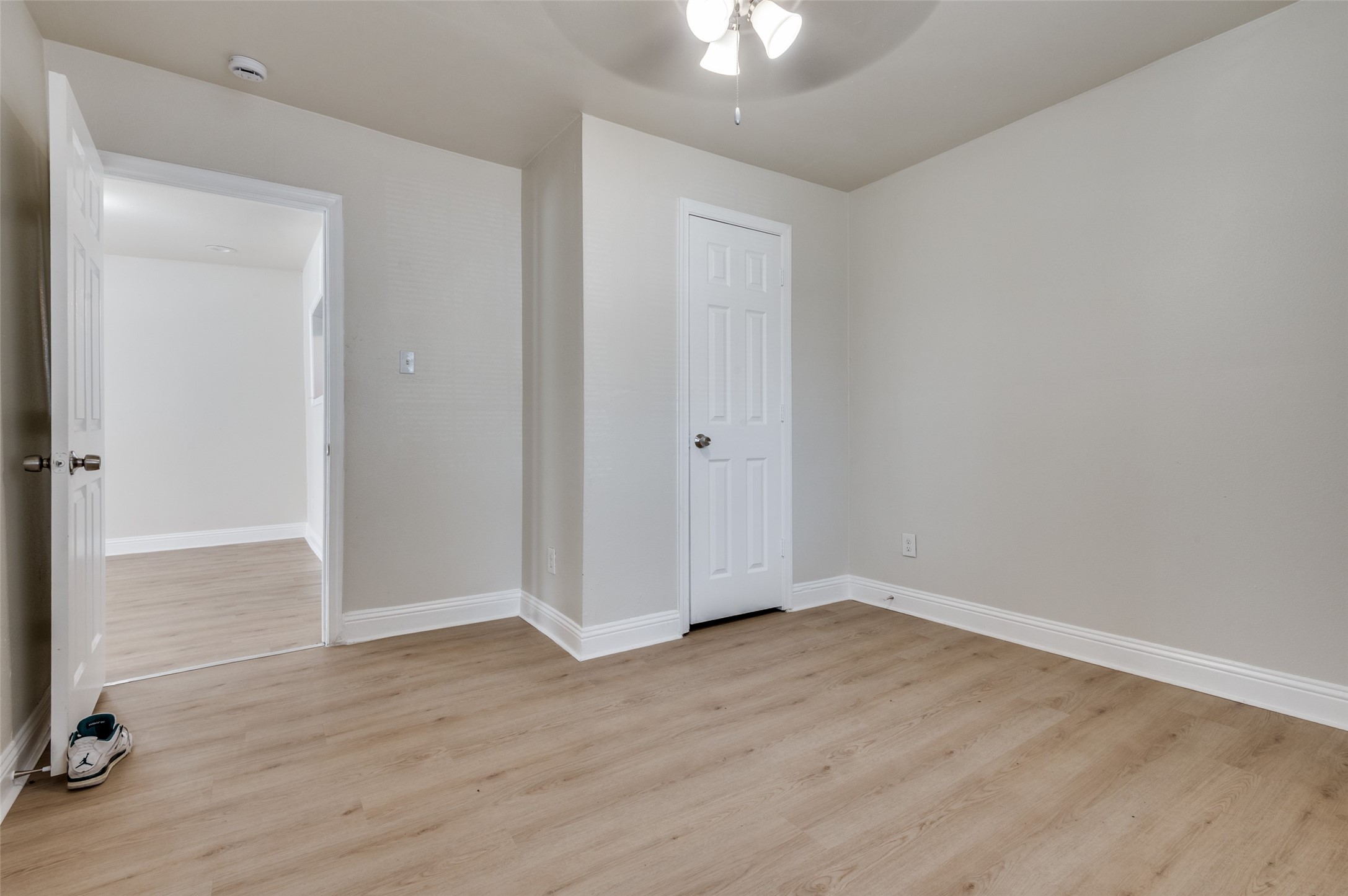 2415 Bethurum Avenue Dallas TX 75215