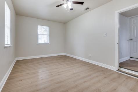 2415 Bethurum Avenue Dallas TX 75215