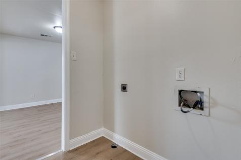 2415 Bethurum Avenue Dallas TX 75215