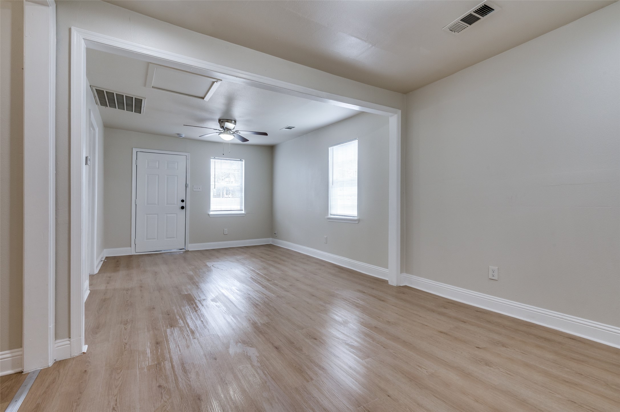 2415 Bethurum Avenue Dallas TX 75215