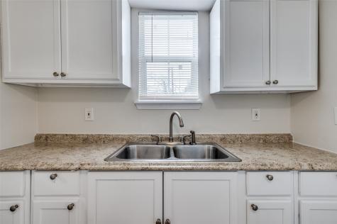 2415 Bethurum Avenue Dallas TX 75215