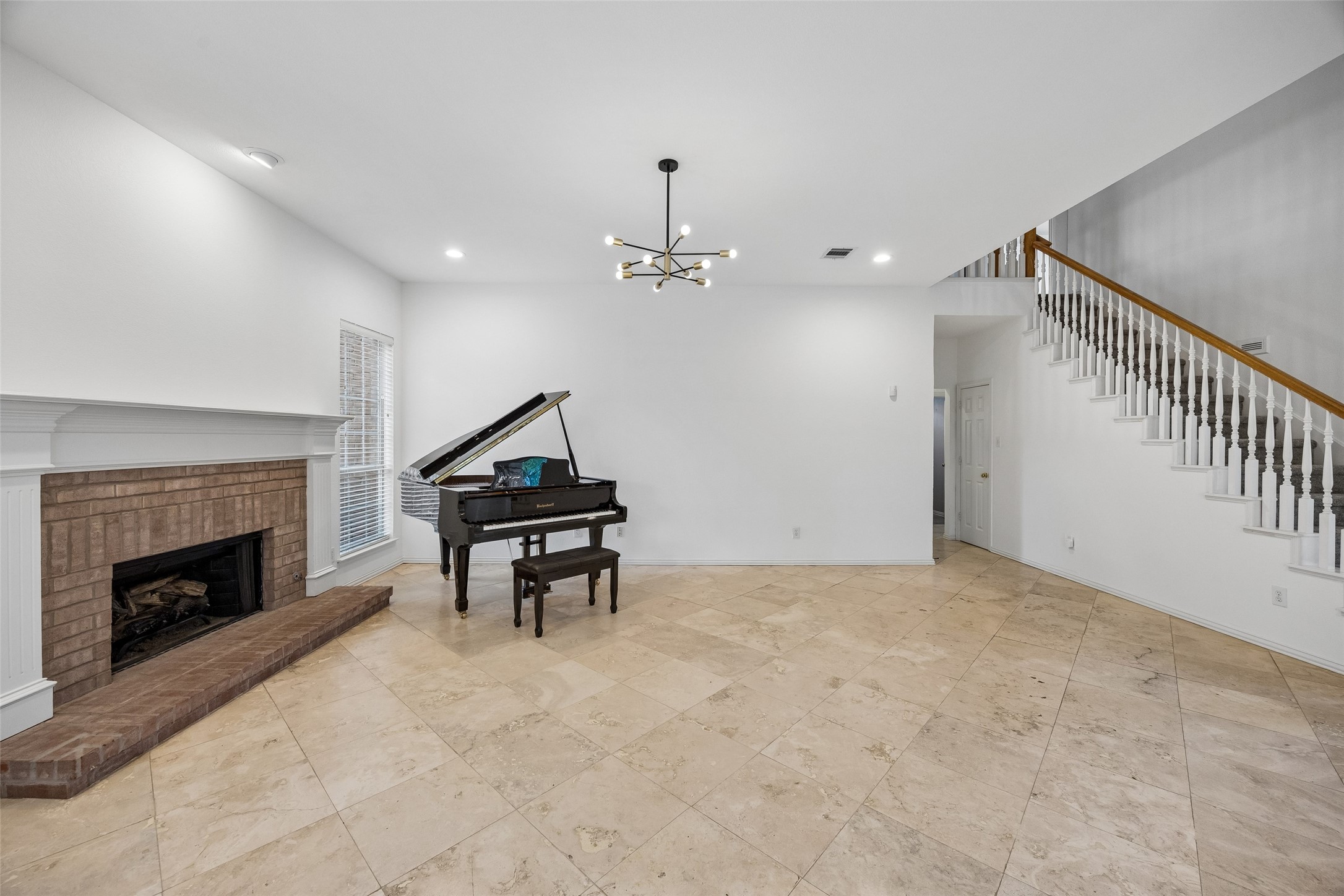 2701 Oates Drive Plano TX 75093