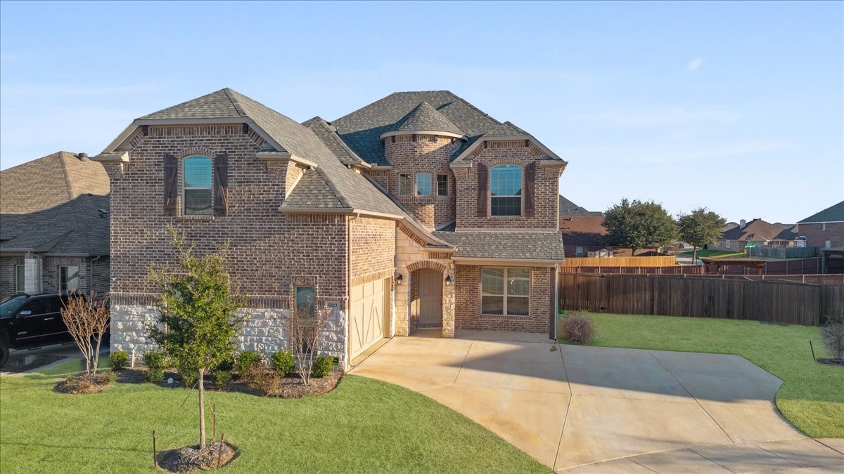 5823 Pamela Way Grand Prairie TX 75052