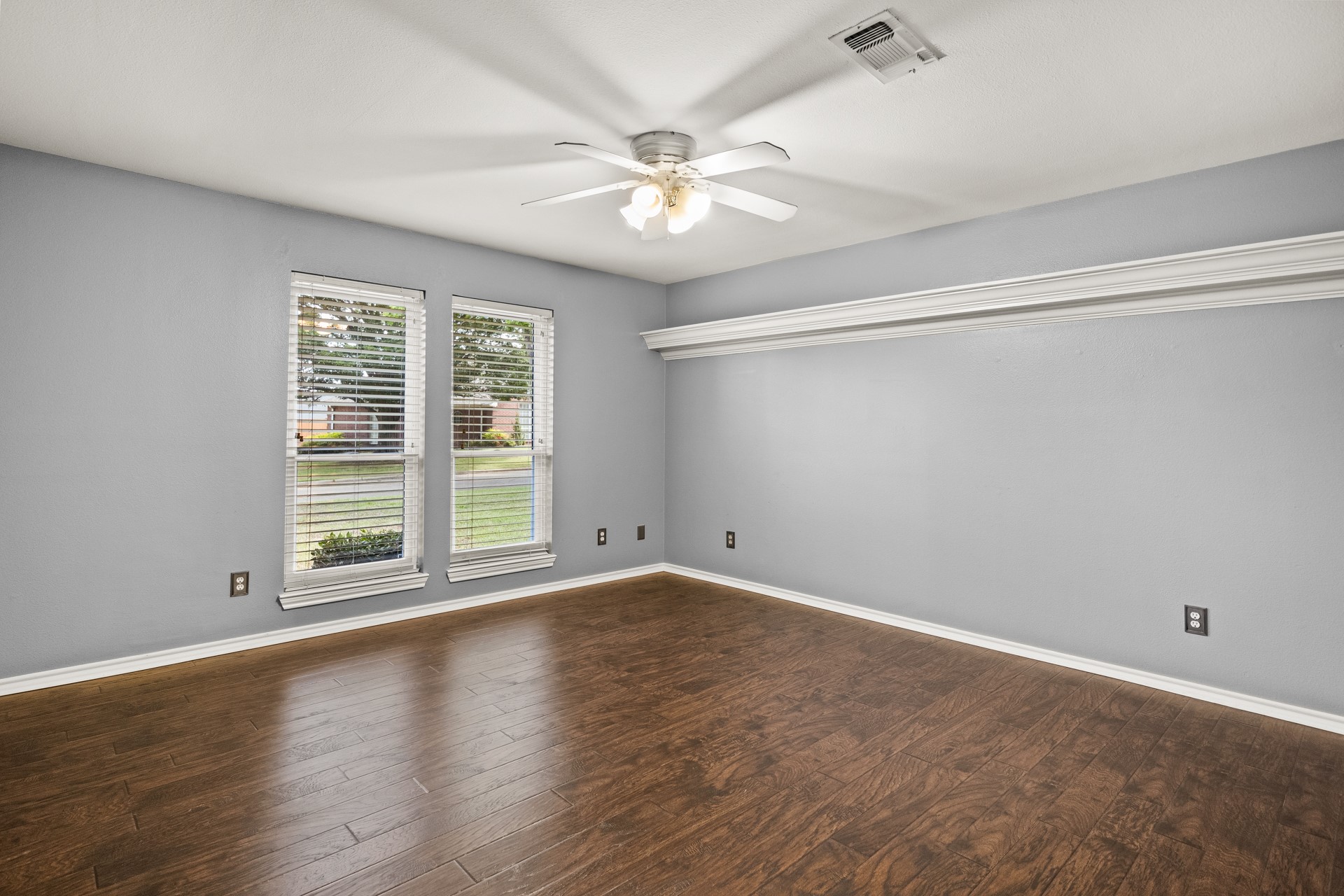 212 Turnberry Circle Mt Pleasant TX 75455