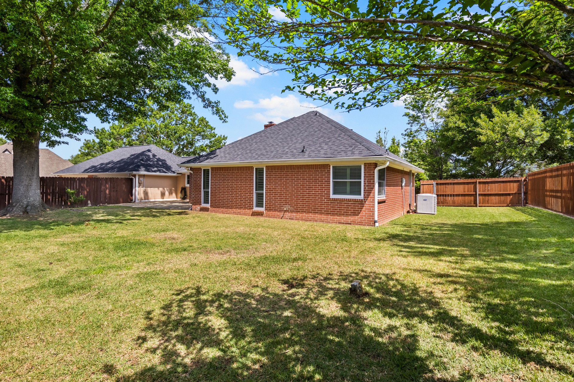 212 Turnberry Circle Mt Pleasant TX 75455