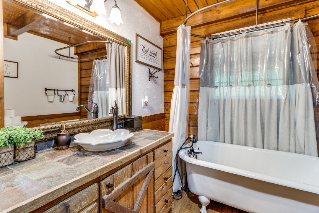 5586 W Fm 120 Denison TX 75020