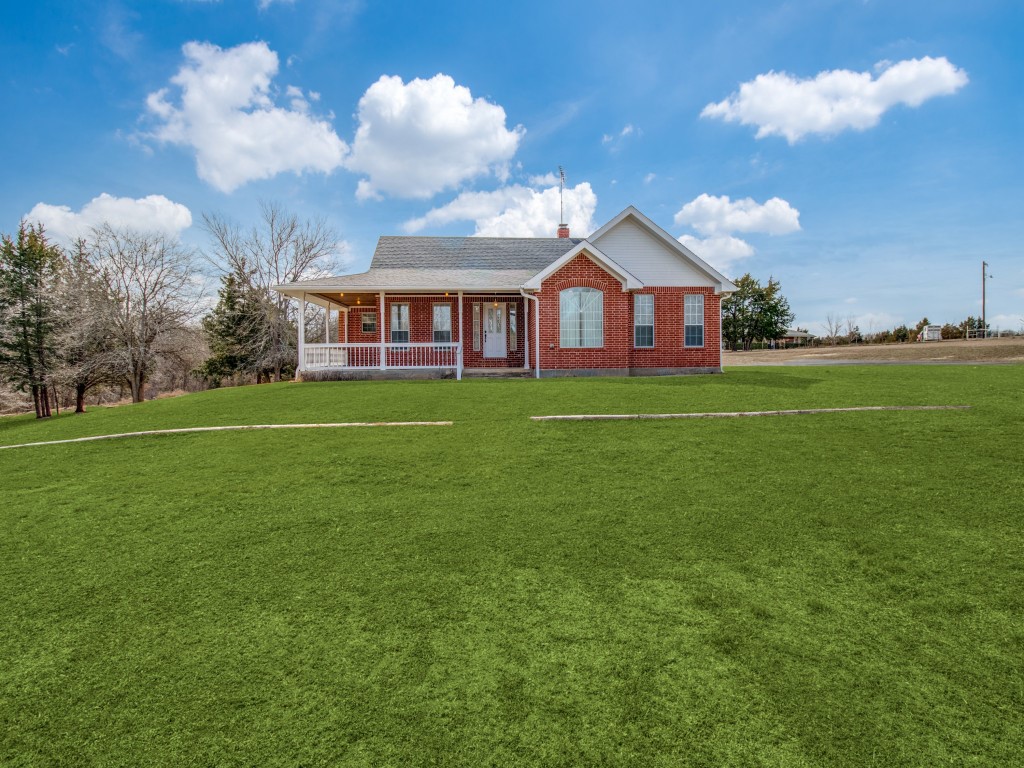 946 Burke Road Gunter TX 75058