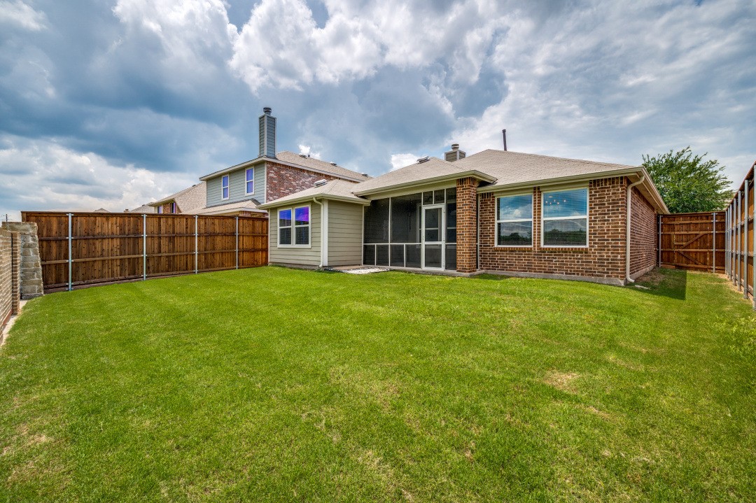 1217 Roadrunner Drive Little Elm TX 75068