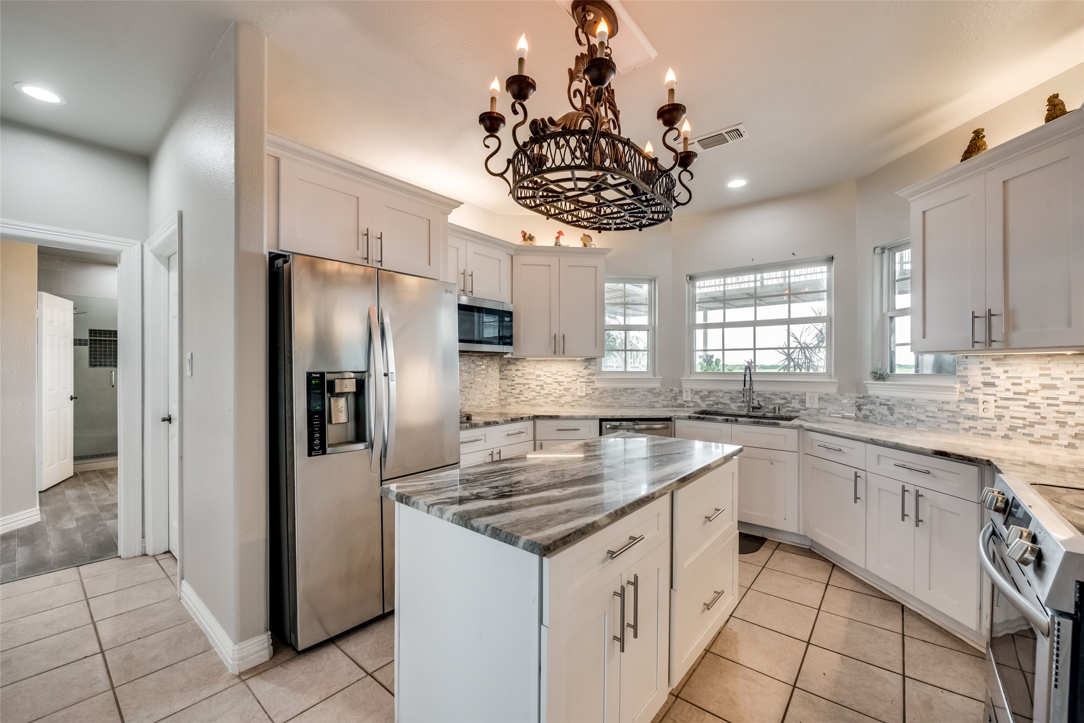 5646 N Us Highway 69 Celeste TX 75423