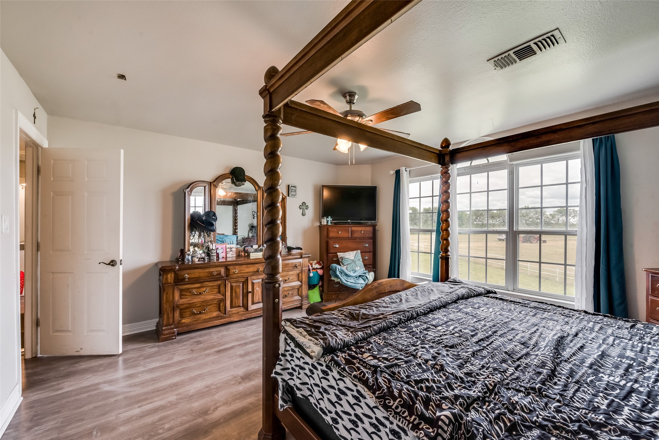 5646 N Us Highway 69 Celeste TX 75423