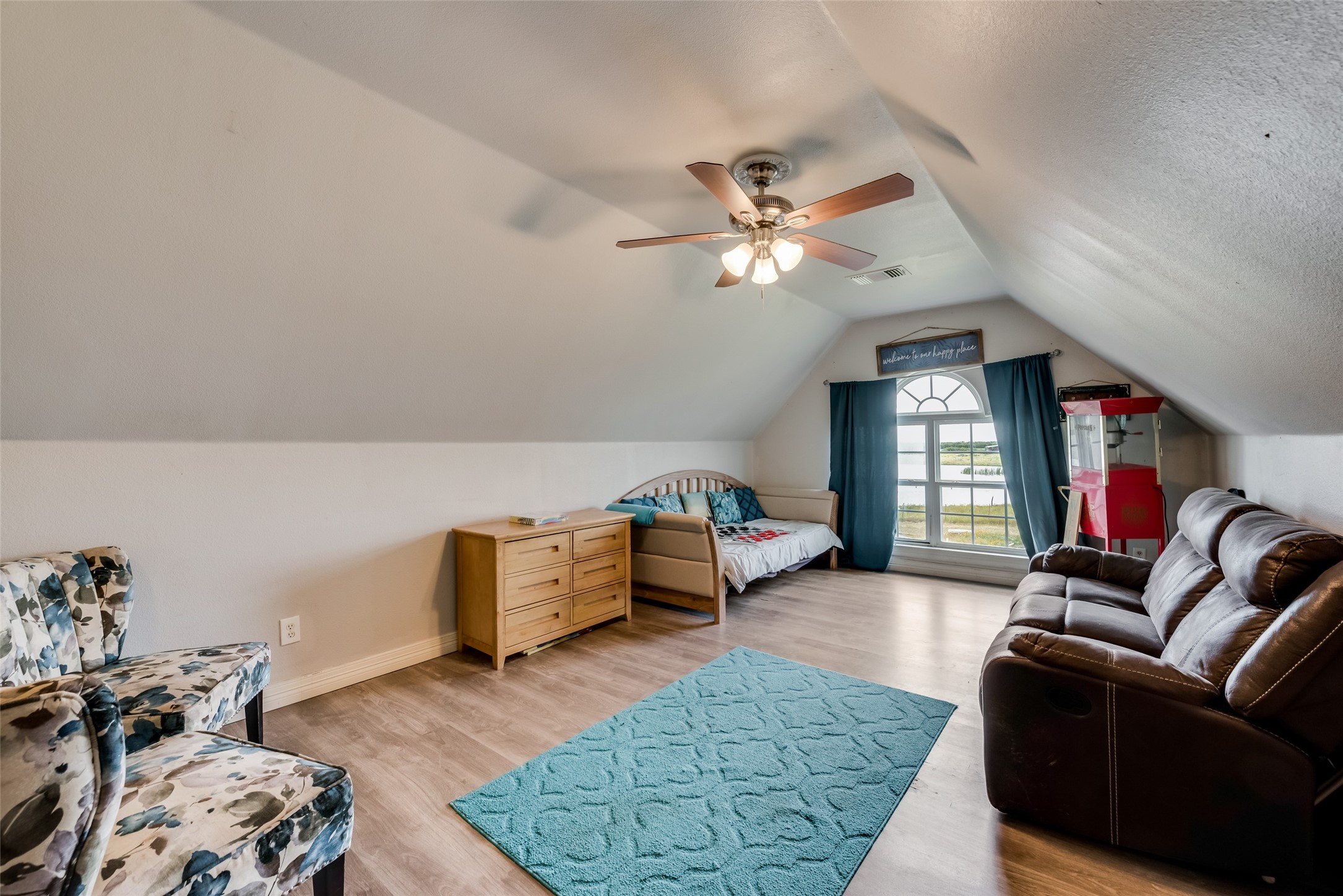 5646 N Us Highway 69 Celeste TX 75423