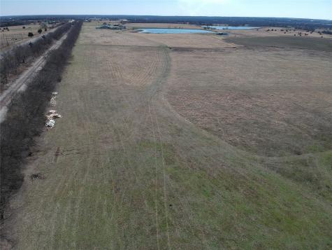 5646 N Us Highway 69 Celeste TX 75423