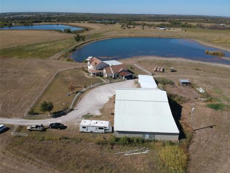 5646 N Us Highway 69 Celeste TX 75423