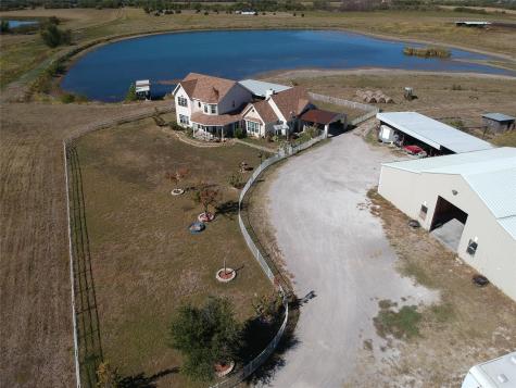 5646 N Us Highway 69 Celeste TX 75423