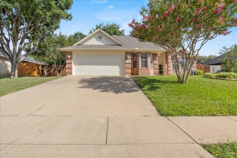 541 Pleasant Valley Drive Burleson TX 76028