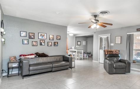 1907 Bridle Lane Gainesville TX 76240