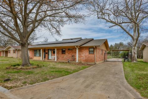 1907 Bridle Lane Gainesville TX 76240