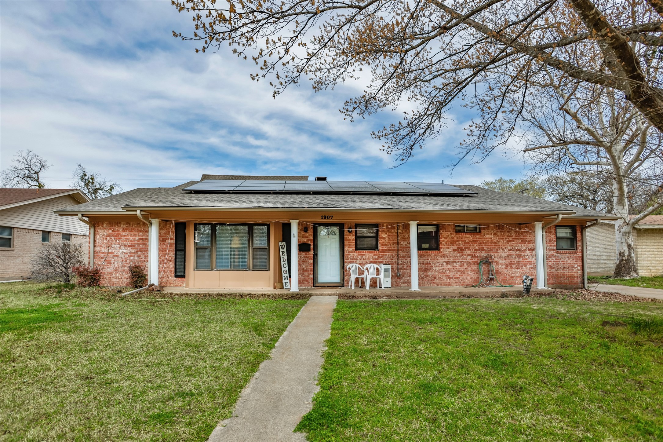 1907 Bridle Lane Gainesville TX 76240