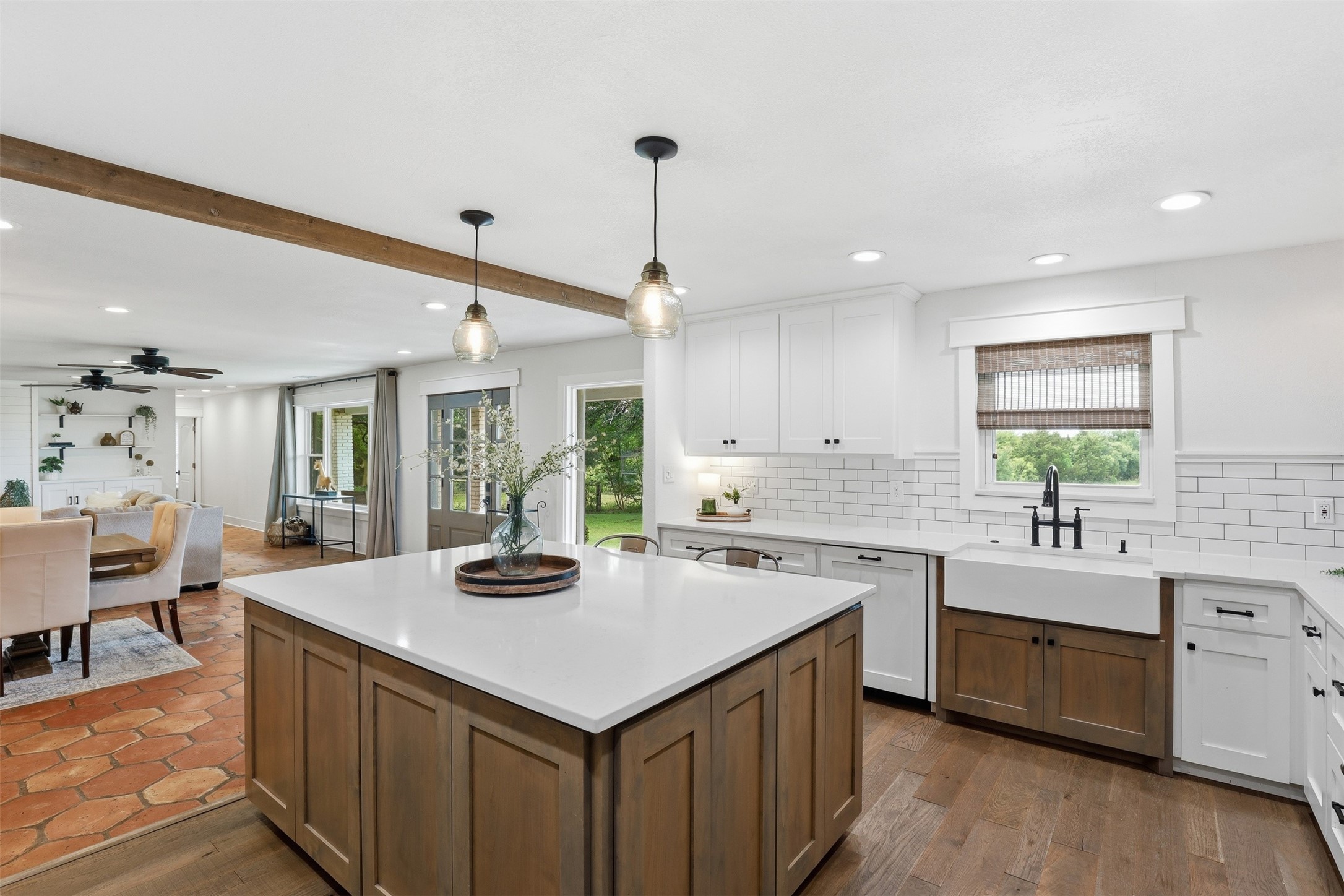 7773 County Road 1200 Grandview TX 76050