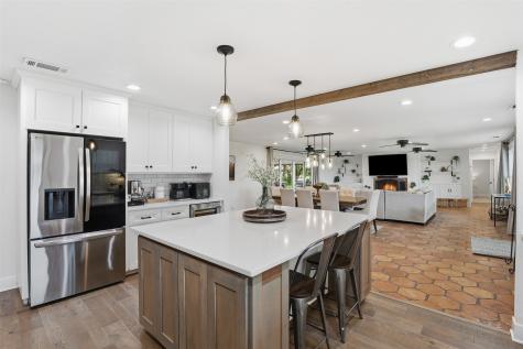 7773 County Road 1200 Grandview TX 76050