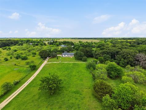 7773 County Road 1200 Grandview TX 76050