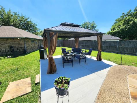 1929 Vista Oaks Drive Carrollton TX 75007