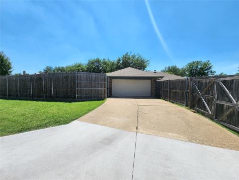 1929 Vista Oaks Drive Carrollton TX 75007