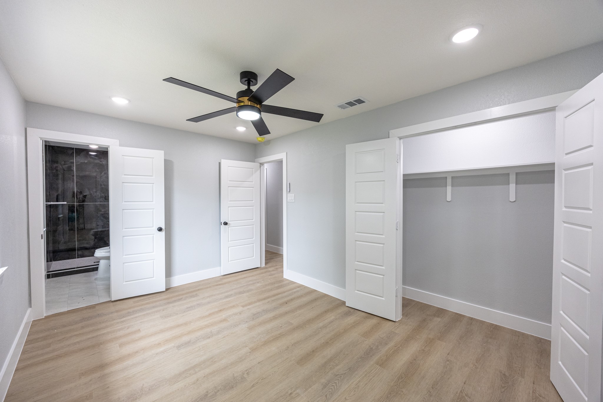 1208 Andrews Street Arlington TX 76011