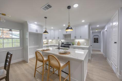 1208 Andrews Street Arlington TX 76011