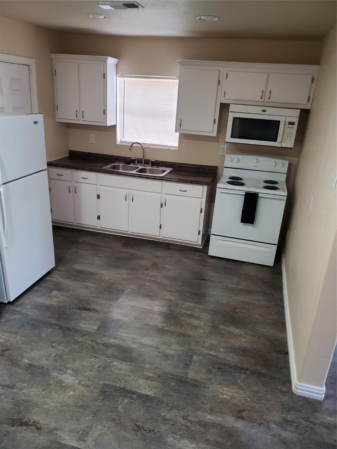 4727 S Denley Drive Dallas TX 75216