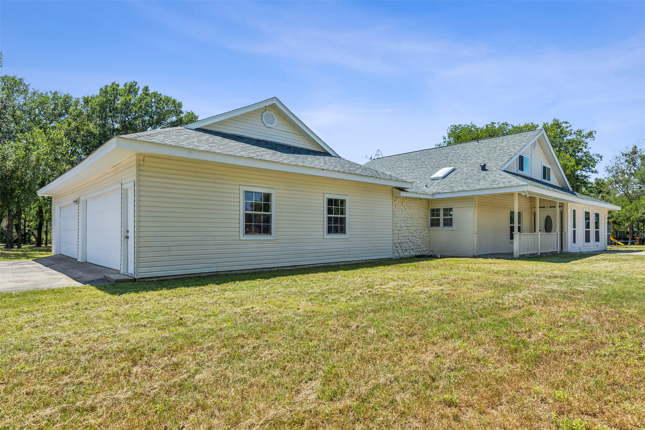 549 W Paloma Court Fort Worth TX 76108