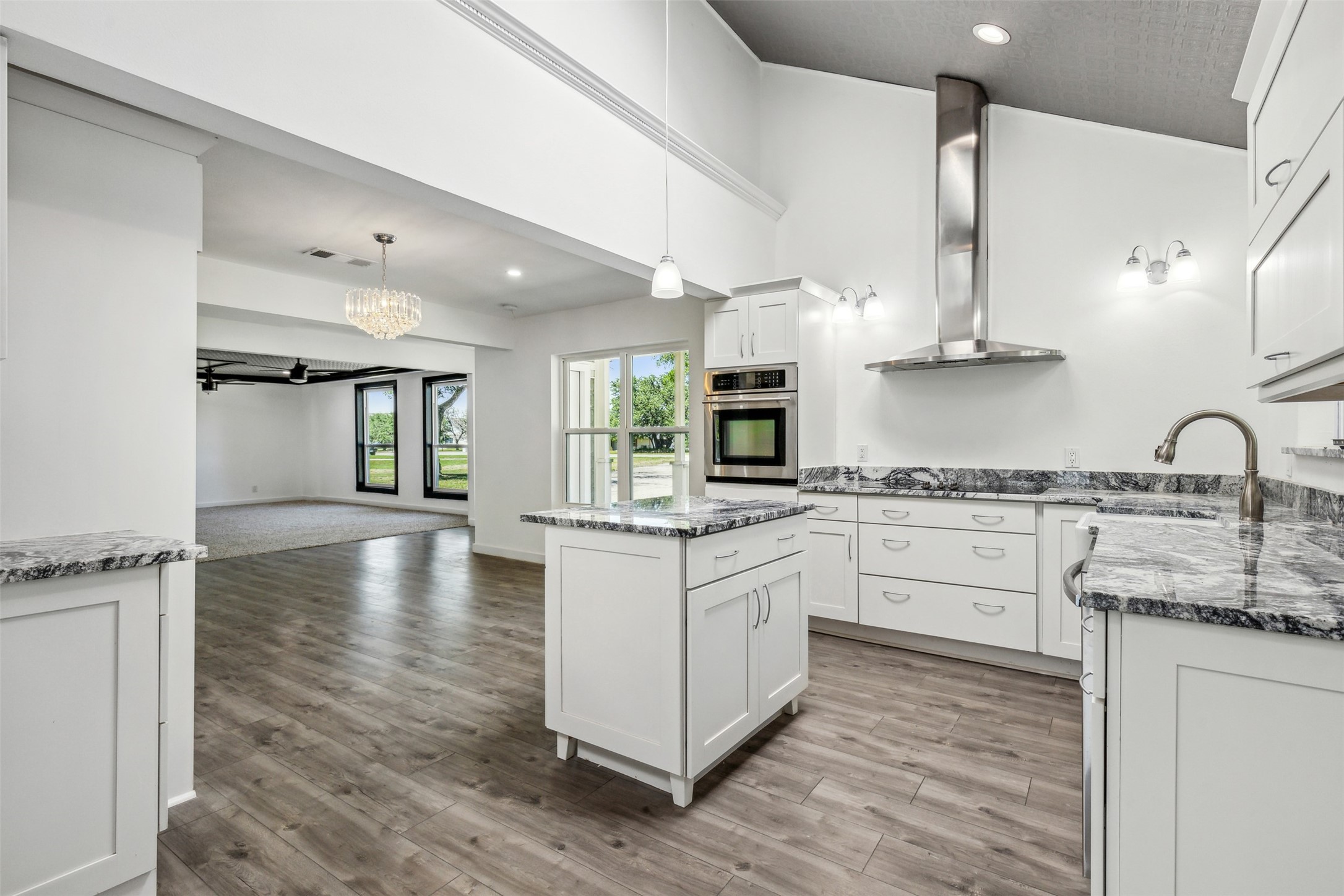 549 W Paloma Court Fort Worth TX 76108