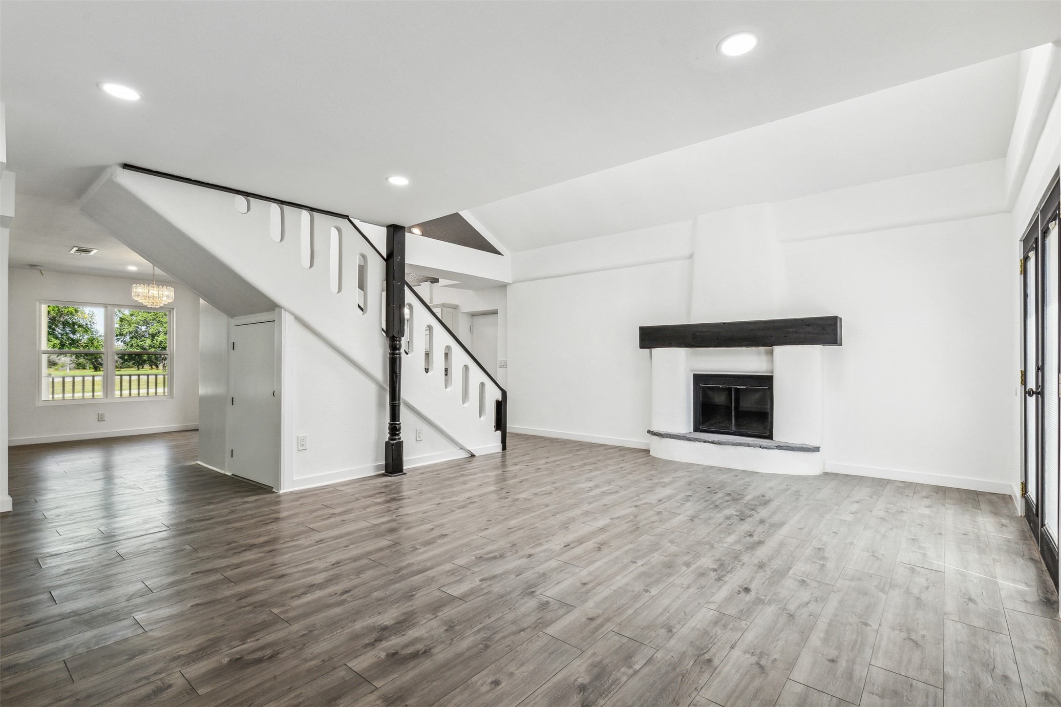 549 W Paloma Court Fort Worth TX 76108