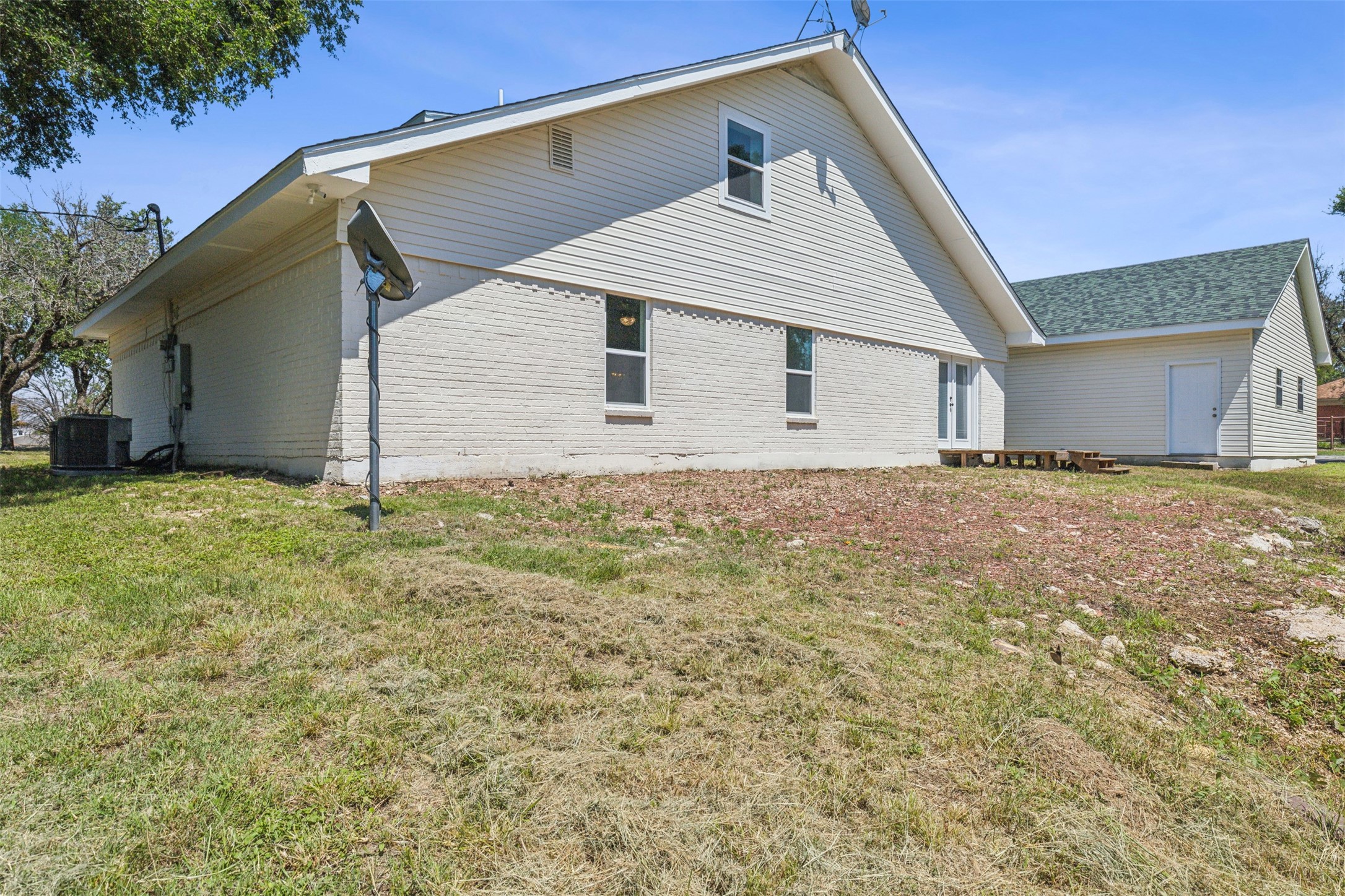 549 W Paloma Court Fort Worth TX 76108
