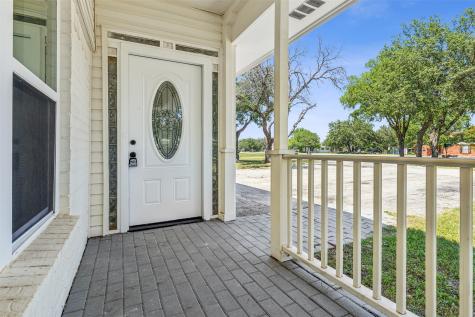 549 W Paloma Court Fort Worth TX 76108