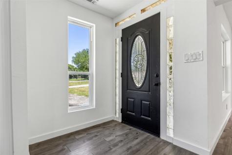 549 W Paloma Court Fort Worth TX 76108