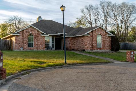124 Topaz Circle Hewitt TX 76643