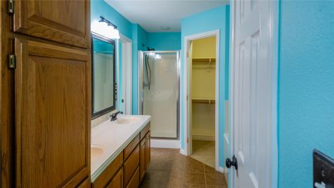 124 Topaz Circle Hewitt TX 76643