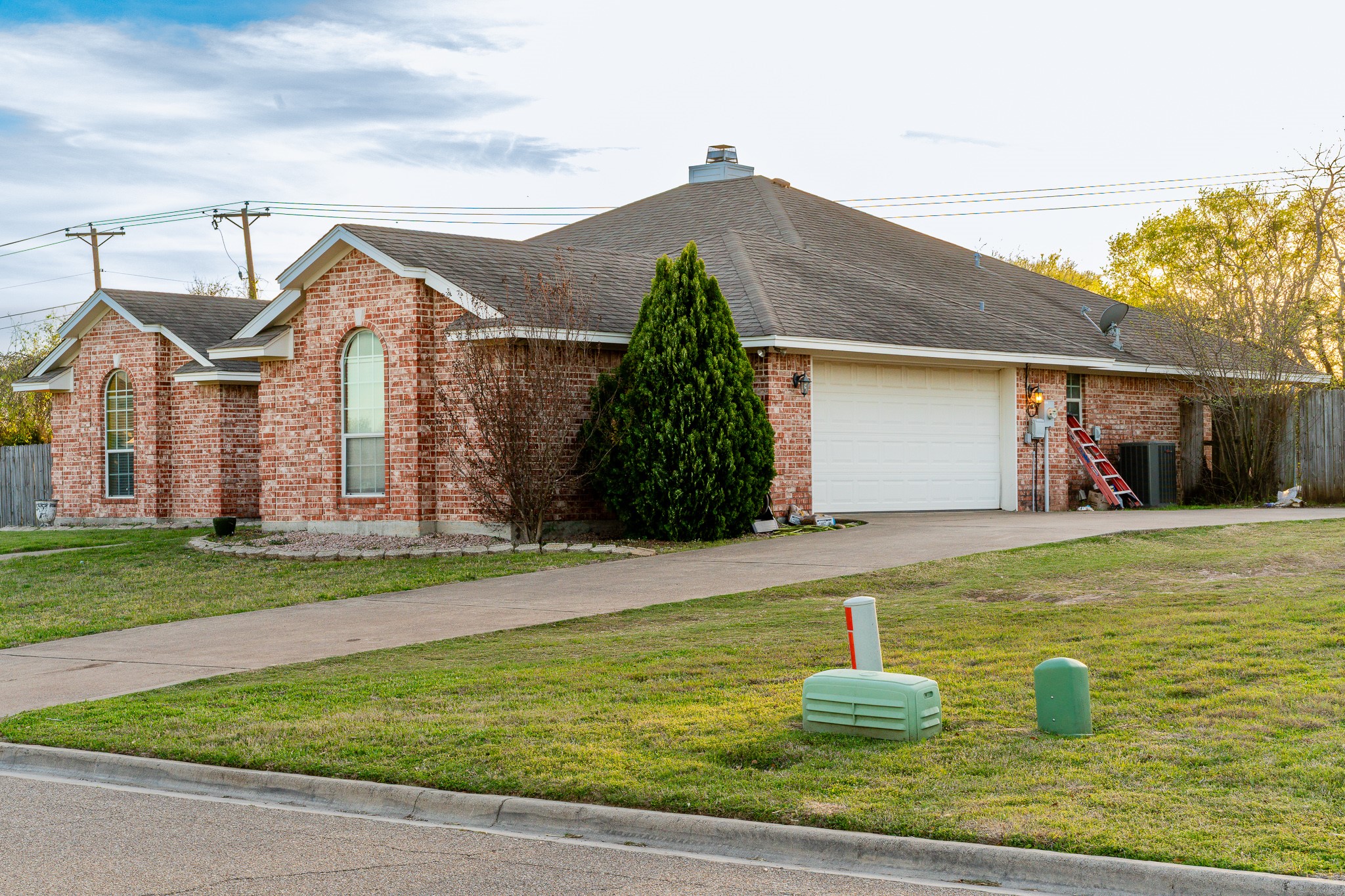 124 Topaz Circle Hewitt TX 76643