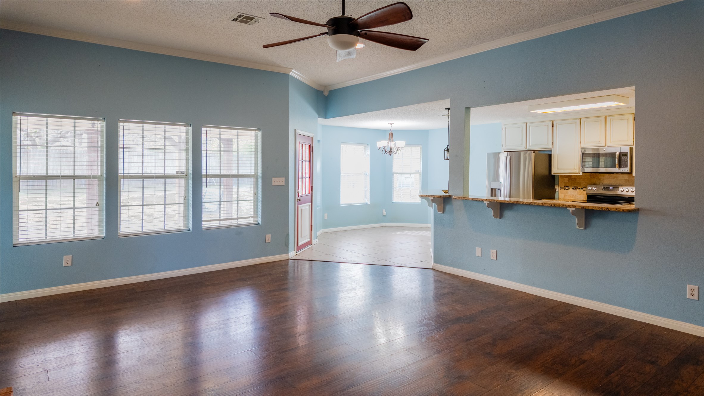 124 Topaz Circle Hewitt TX 76643