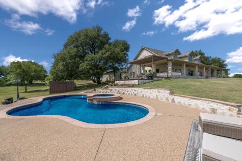 2704 Fm 2490 Clifton TX 76634