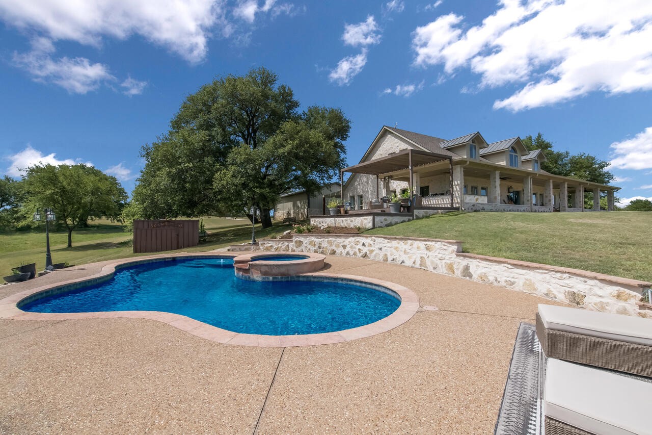2704 Fm 2490 Clifton TX 76634