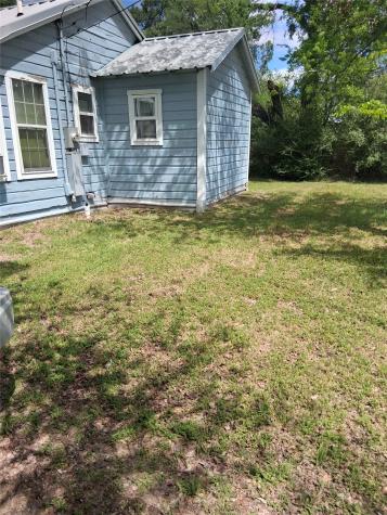 701 W Colorado Street Groesbeck TX 76642