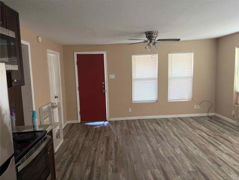 701 W Colorado Street Groesbeck TX 76642