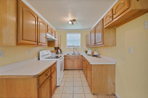 2425 E Lake Drive Weatherford TX 76087