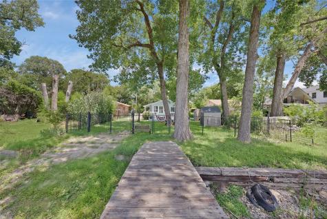 2425 E Lake Drive Weatherford TX 76087